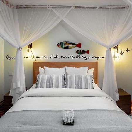 Bed and Breakfast Ewange - A Casa Mia à Kampala Extérieur photo