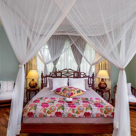 Bed and Breakfast Ewange - A Casa Mia à Kampala Extérieur photo